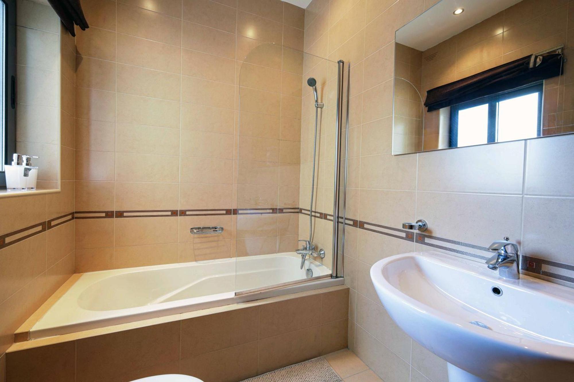 Modern 3Br Stylish & Spacious Apartment - Close To Sliema Promenade Gzira Экстерьер фото